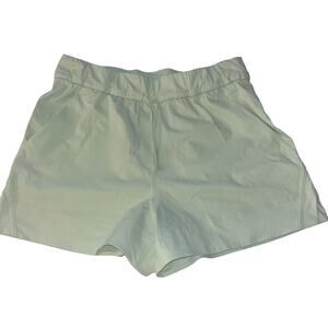 Lululemon shorts size medium
